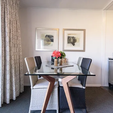 East Hampton House Resort-3